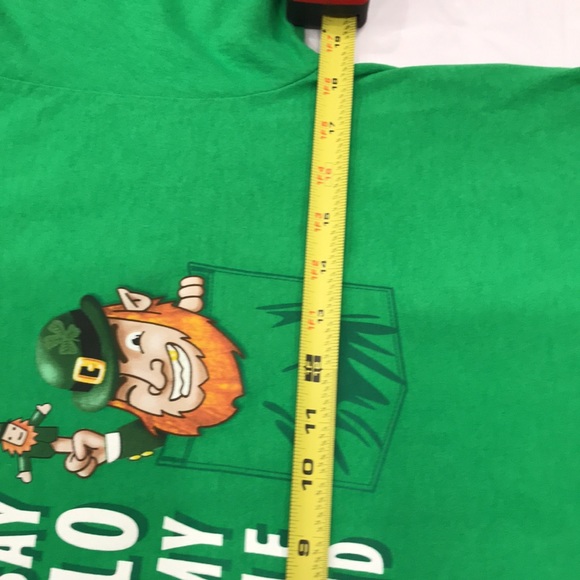 ST PATRICKS DAY medium 38/40  UNISEX t shirt. Beautiful green. GO HAV  F U N - Picture 3 of 5